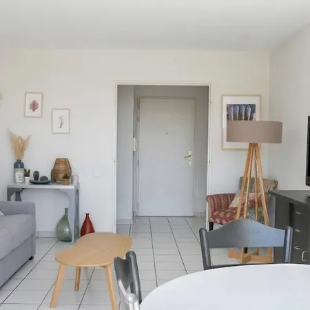 Piscine, Tennis, Parking * Antibes