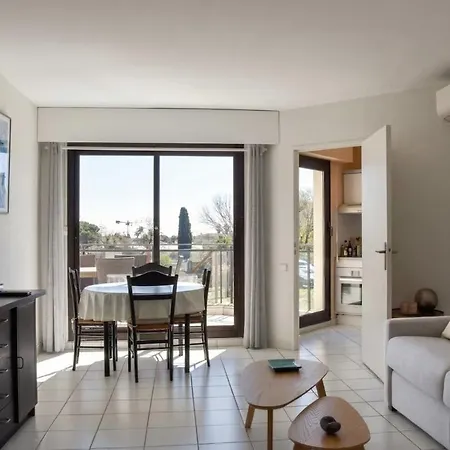 Appartement Piscine, Tennis, Parking Antibes